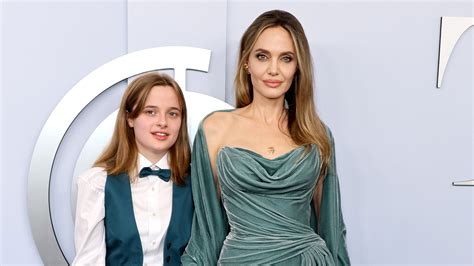 Tonys Red Carpet Looks: Angelina Jolie, Brooke Shields and 